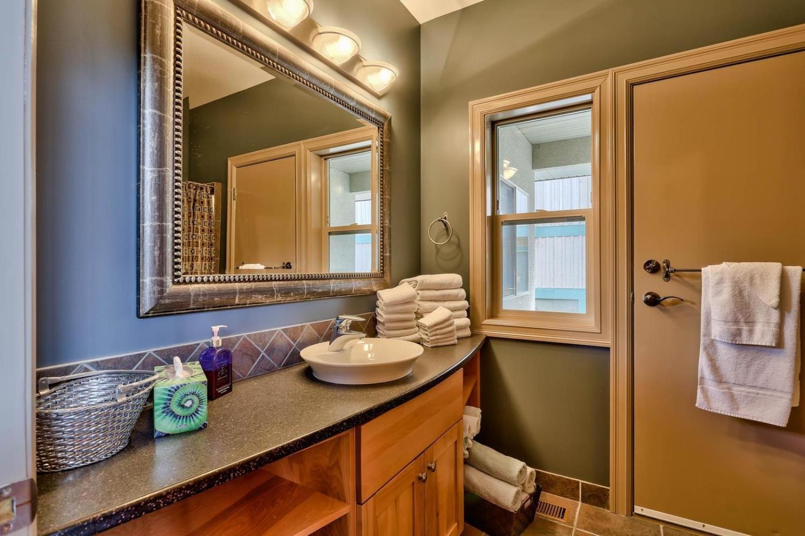 Soleil Chalet By Bear Country Sun Peaks Room photo
